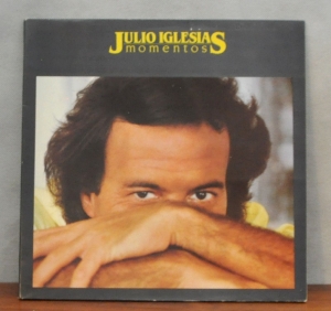 Julio Iglesias  Moments